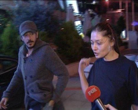 Nurgül bu sefer de balkonda öpüşürken yakalandı - Resim 11