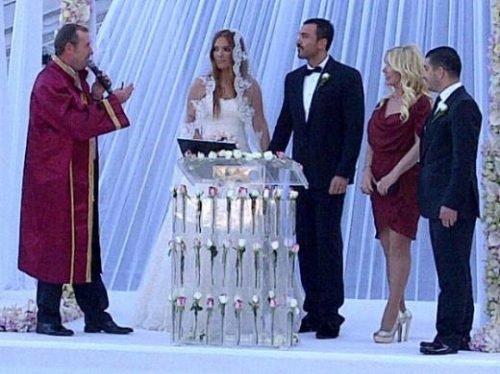 3. kez nikah masasına oturdu - Resim 3