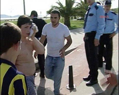 Pitbull'u suda boğarak kurtuldu 