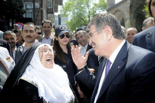 Bakan Şahin'in vatandaşla ilginç diyaloğu - Resim 2