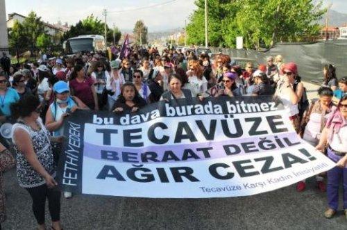 Tecavüz davasında 8 beraat isyan ettirdi - Resim 5