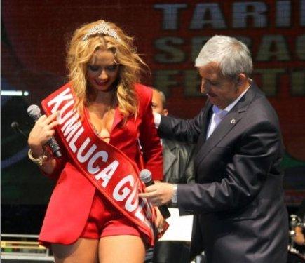 Domates Güzeli Hadise - Resim 3