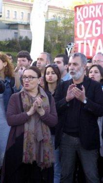 Tiyatrocular eylemde