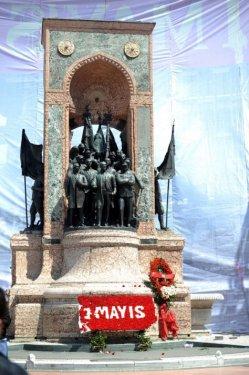 İstanbul'da 1 Mayıs 2012 - Resim 51