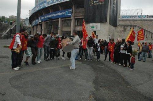 İstanbul'da 1 Mayıs 2012 - Resim 3