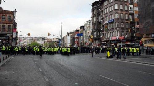 İstanbul'da 1 Mayıs 2012 - Resim 22