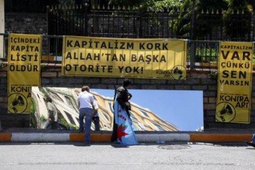 1 Mayıs pankartları