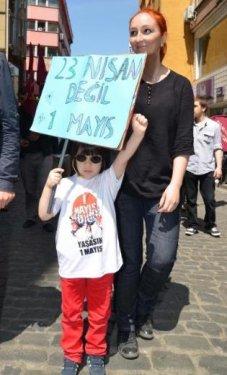 1 Mayıs pankartları