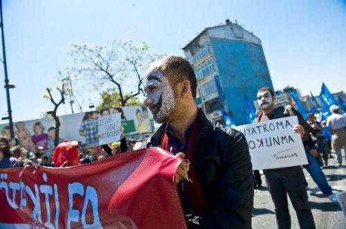 Başka bir 1 Mayıs - Resim 19