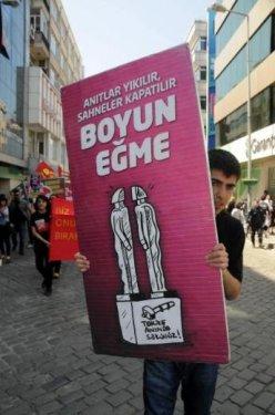 1 Mayıs pankartları