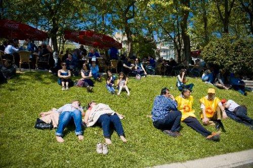 Başka bir 1 Mayıs - Resim 13