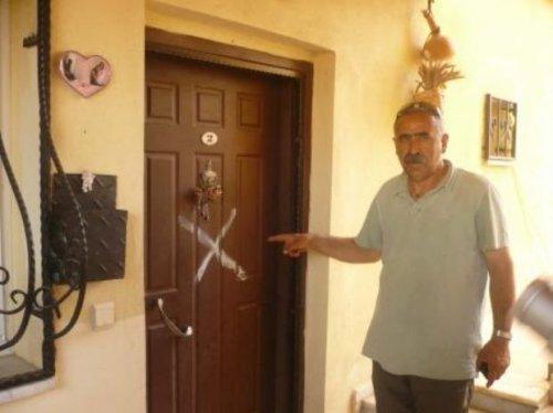 Alevilerin evlerine korkutan işaretler