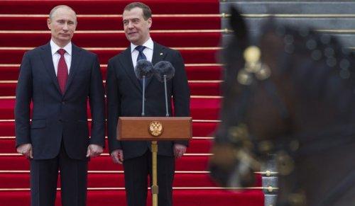 Putin başkanlık koltuğuna oturdu - Resim 46