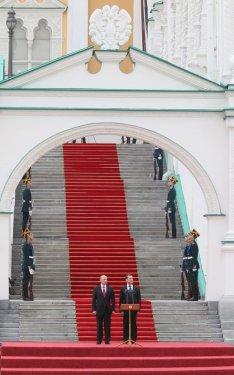 Putin başkanlık koltuğuna oturdu - Resim 25