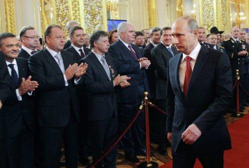 Putin başkanlık koltuğuna oturdu - Resim 9