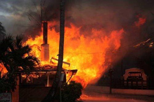 Survivor Adası'nda korkutan yangın  - Resim 5