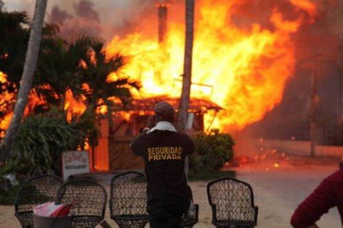 Survivor Adası'nda korkutan yangın  - Resim 3