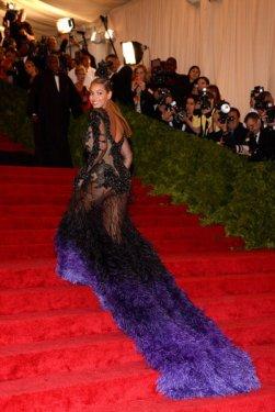 Beyonce transparanıyla büyüledi - Resim 4