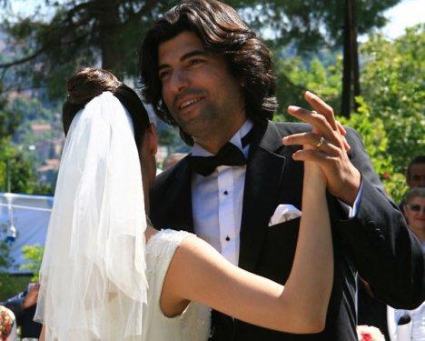 Fatmagül ve Kerim gerdeğe girdi