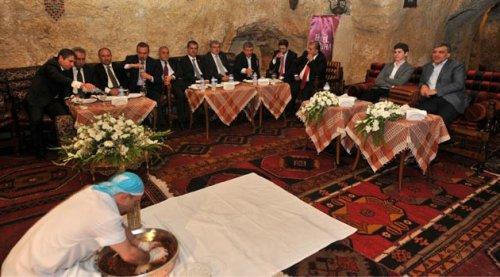 Abdullah Gül Şanlıurfa'da sıra gecesine katıldı - Resim 11