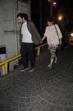 Hazal Kaya sevgilisiyle - Resim 3