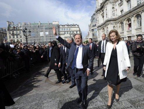 Fransa'nın yeni first Lady'si Valerie Trierweiler - Resim 56