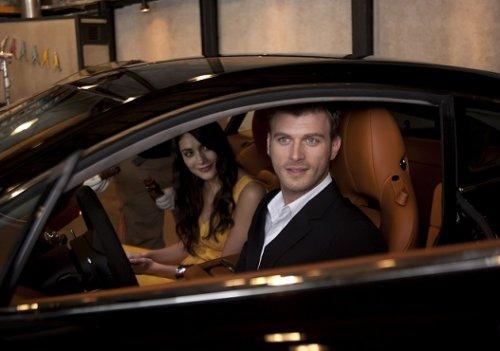 Kıvanç Tatlıtuğ ve Florence Eugene reklam filminde oynadı - Resim 1