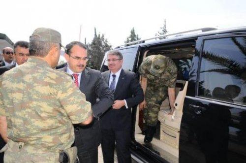 Şehitler için Hatay'da tören