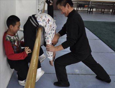 Çin işkencesi değil jimnastik eğitimi