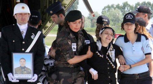 Şehit polise memleketi Samsun'da tören