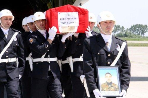 Şehit polise memleketi Samsun'da tören