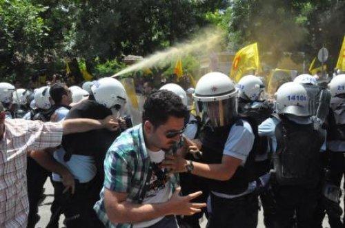 Memur eylemine polis müdahalesi - Resim 7