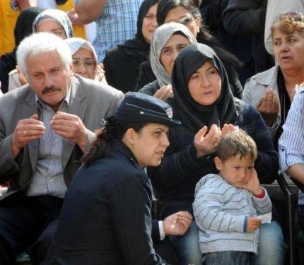 Şehit polis Ahmet Geben'e Kayseri'de hüzünlü tören - Resim 11
