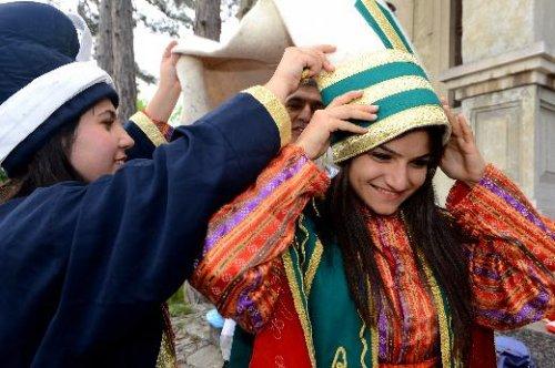 Dünyanın ilk kadın mehteran takımı