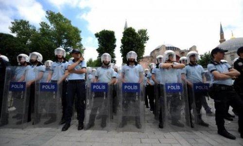 Ayasofya'da öğle namazı - Resim 2