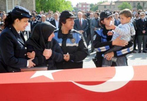 Şehit polis Ahmet Geben'e Kayseri'de hüzünlü tören - Resim 5