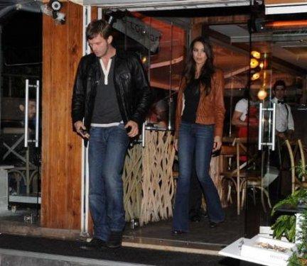 Azra Akın - Kıvanç Tatlıtuğ