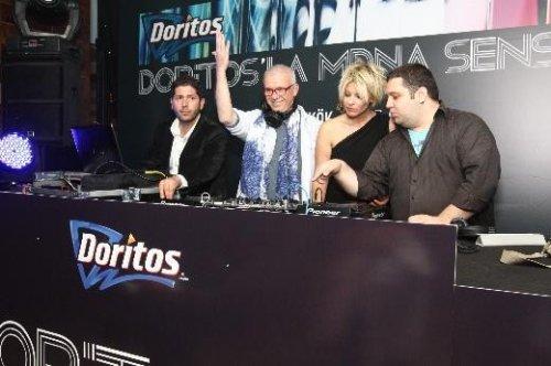 Arman ve Özkök DJ oldu