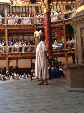 Antonius ile Kleopatra İngiltere'de Türkçe sahnelendi