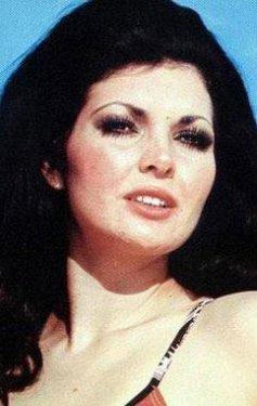 Podyumların yıldızlarıydılar evlerinin kadını oldular