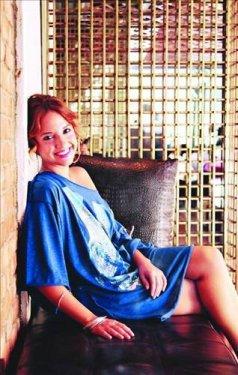 Ayşe Özyılmazel'den mayolu fotoğraflar