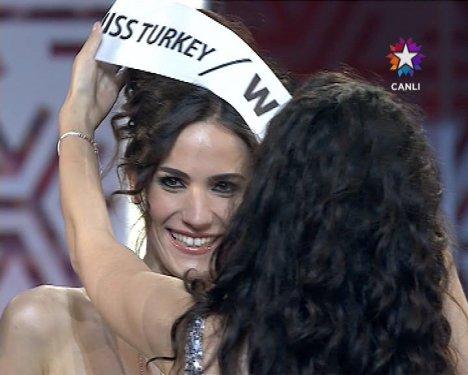 Miss Turkey 2012 güzeli Açelya Samyeli Danoğlu