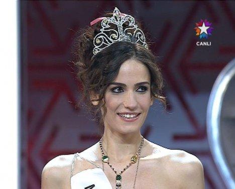 Miss Turkey 2012 güzeli Açelya Samyeli Danoğlu