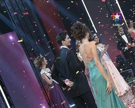 Miss Turkey 2012 güzeli Açelya Samyeli Danoğlu