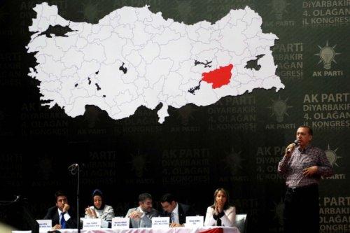 Erdoğan'ın Diyarbakır konuşmasından kareler