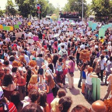 Kadınlardan Kadıköy'de kürtaj protestosu