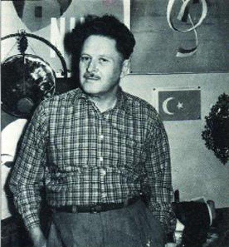 Nazım Hikmet Anısına