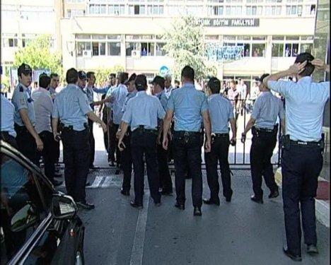 Marmara Üniversitesi'nde kavga