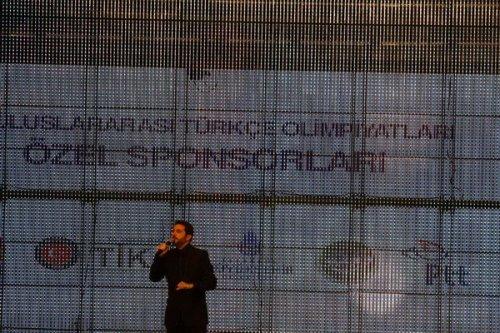 Türkçe Olimpiyatları finaline ünlü akını