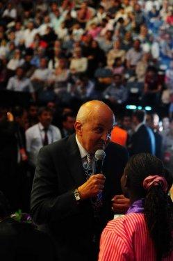 Türkçe Olimpiyatları finaline ünlü akını